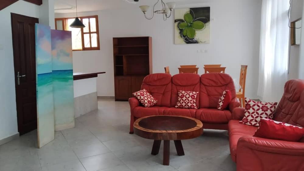 Residence Romiace Kribi Luaran gambar