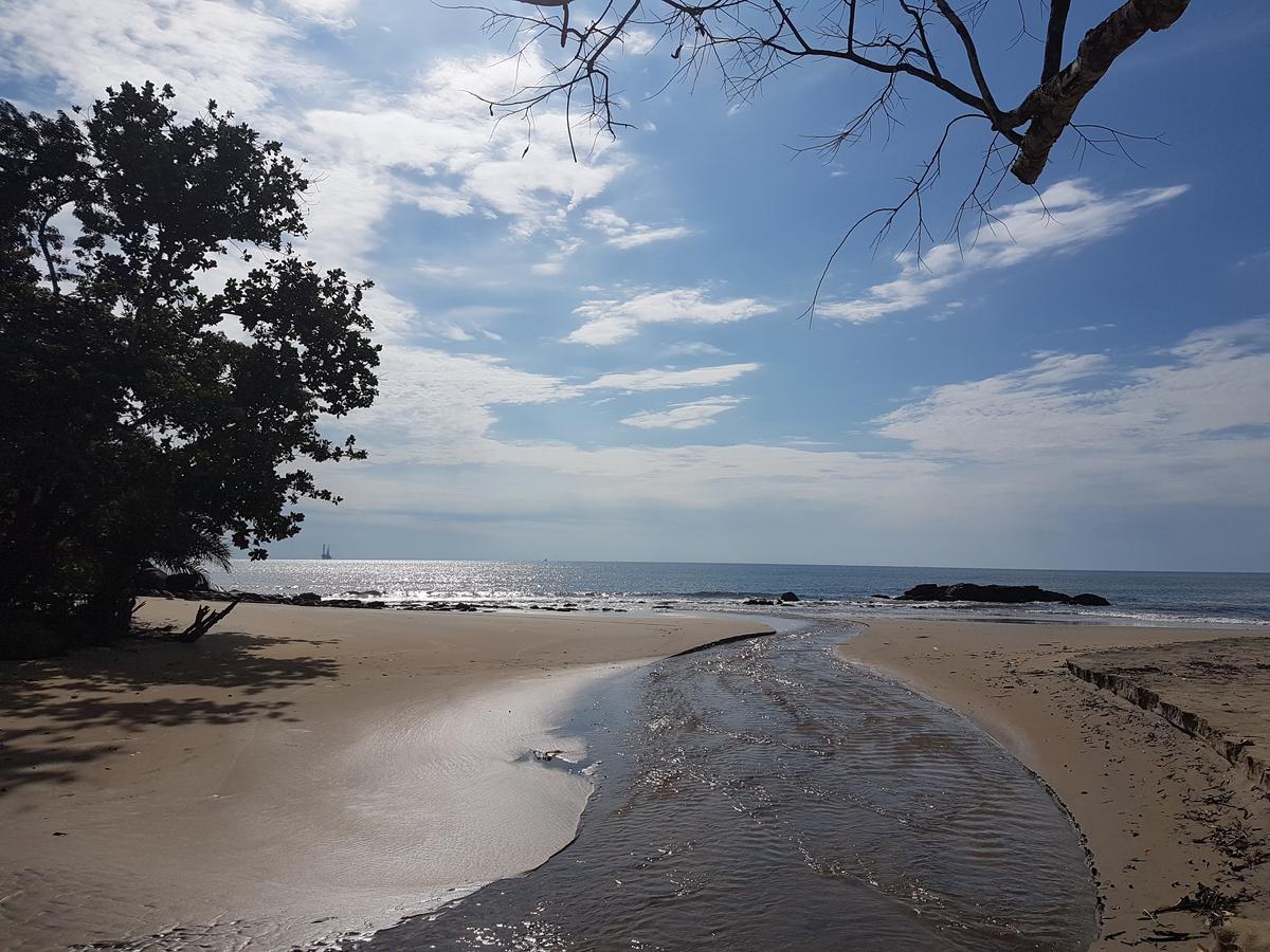 Residence Romiace Kribi Luaran gambar
