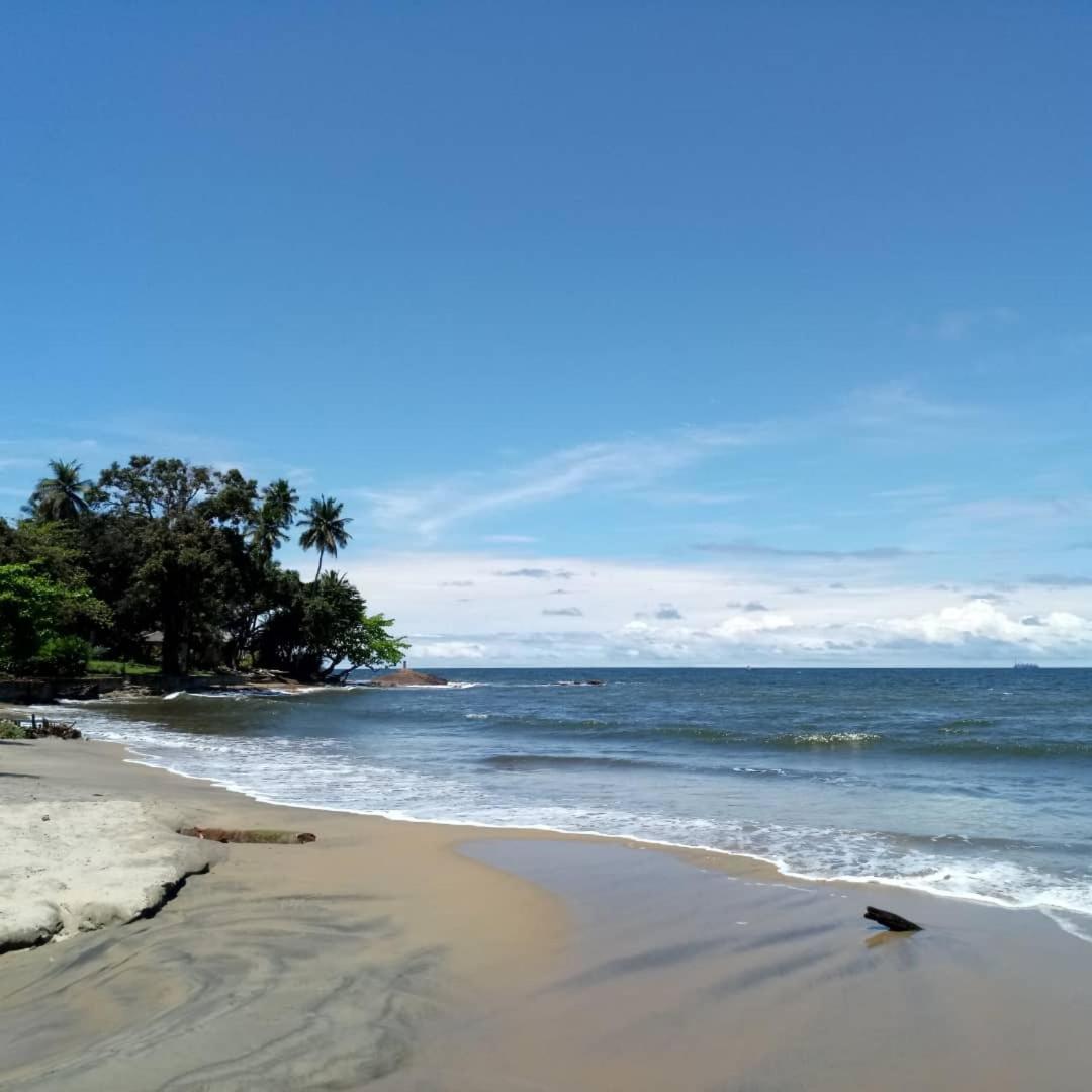 Residence Romiace Kribi Luaran gambar
